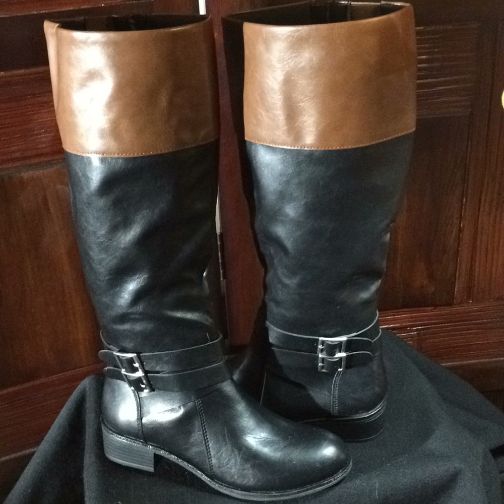 Boots Arizona  Zipper on side Wide Calf